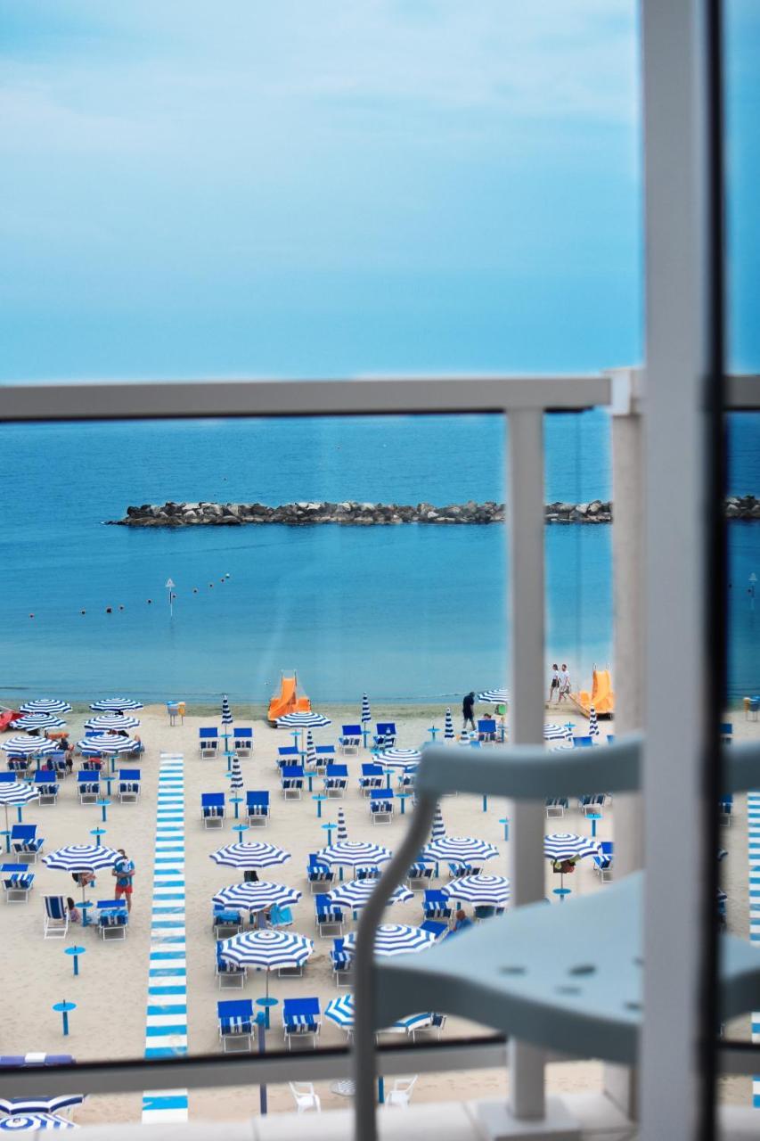 Hotel Universal Bellaria-Igea Marina Dış mekan fotoğraf